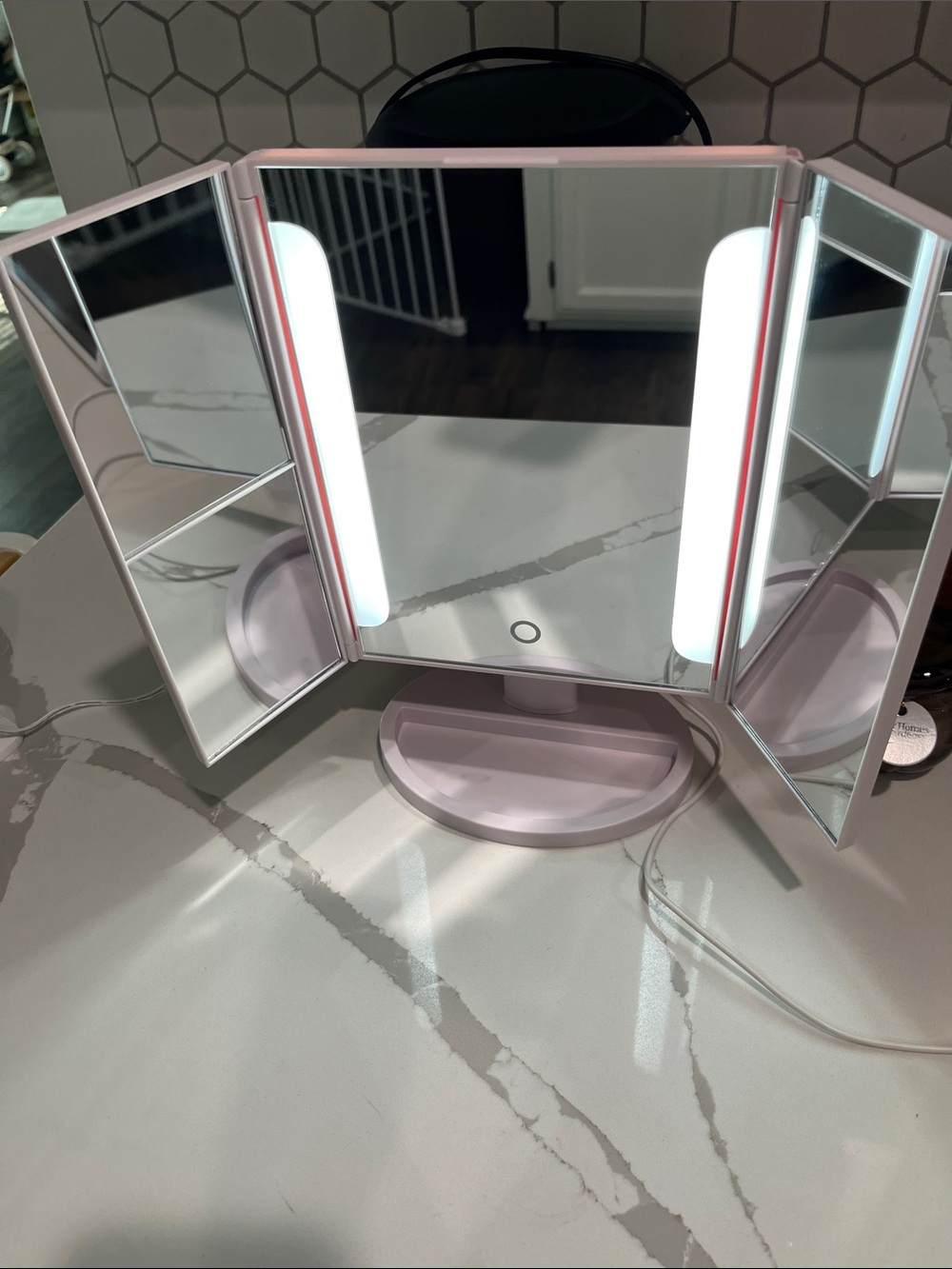 glamazy beauty  3 panel trifold  LED Lighted makeup mirror